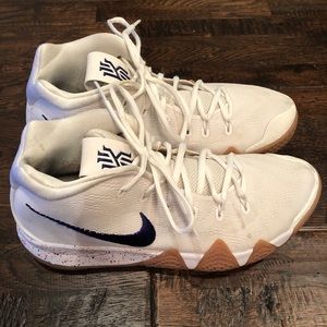 Kyrie 4 “Uncle Drew”